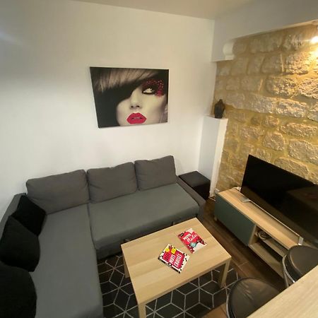 Agreable Appartement In Montmartre Paris Extérieur photo