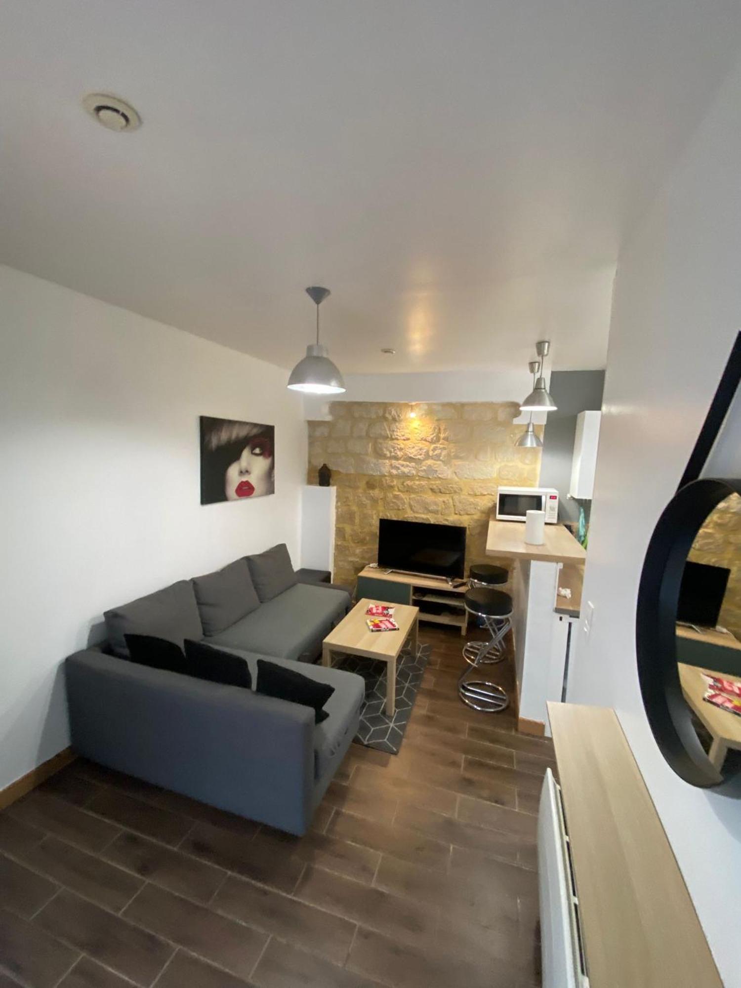 Agreable Appartement In Montmartre Paris Extérieur photo