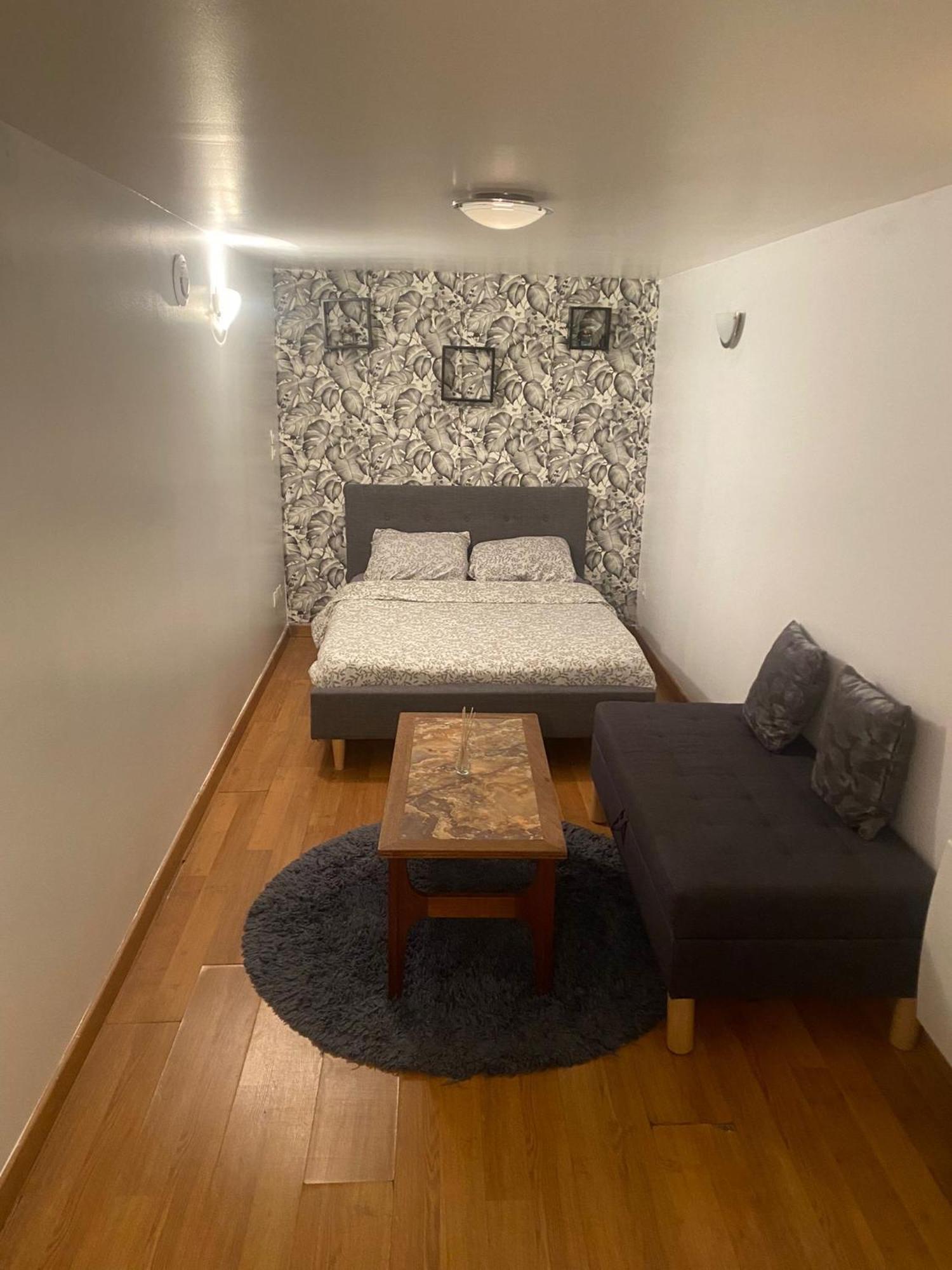 Agreable Appartement In Montmartre Paris Extérieur photo